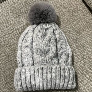 Chic Gray Knit Beanie with Pom Pom